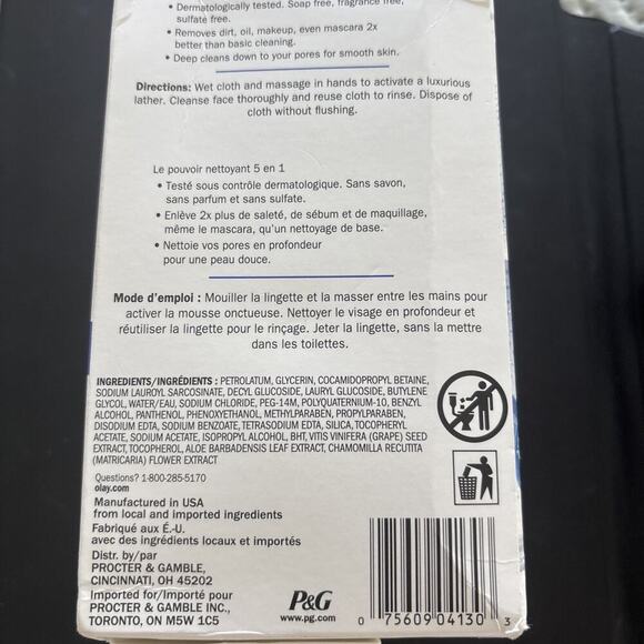 Olay Daily Facials, Deeply Purifying Clean, 5-in-1 Cleansing Wipes 66 NEW - Picture 2 of 3